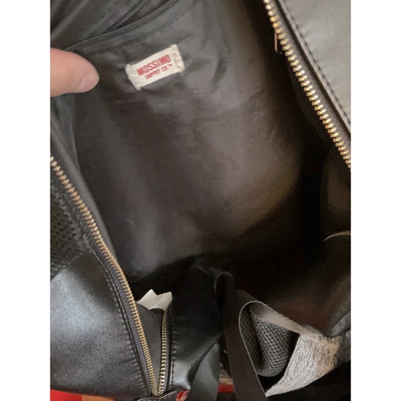 Mossimo Supply Co. Duffle bag! - Picture 3 of 5